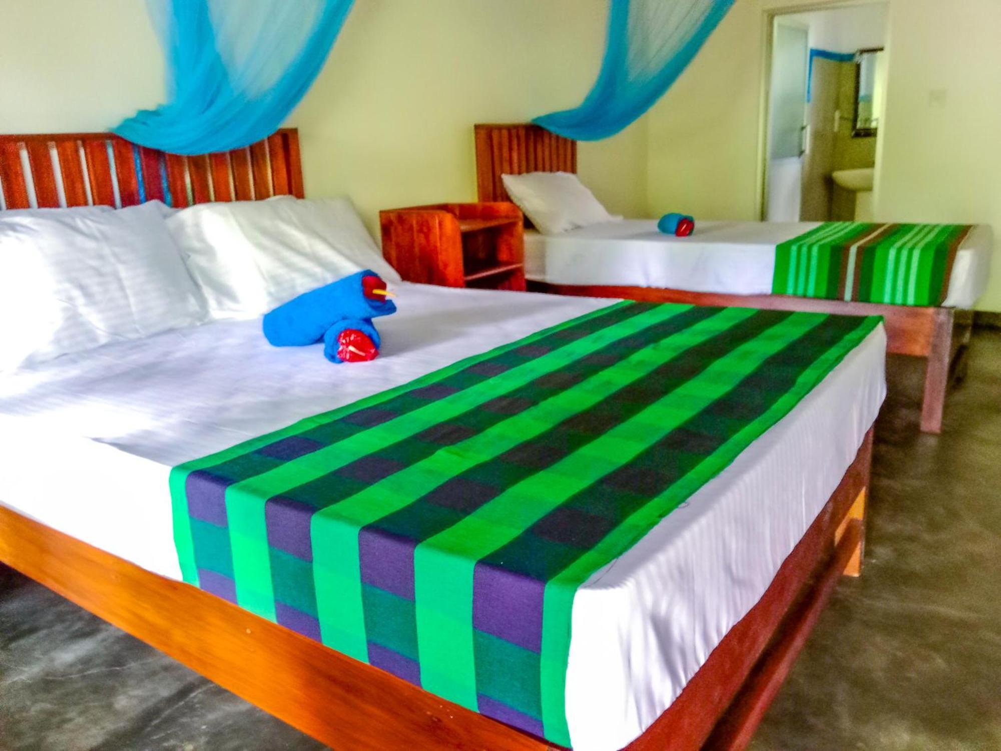 Hotel Pride Rock & Tree House